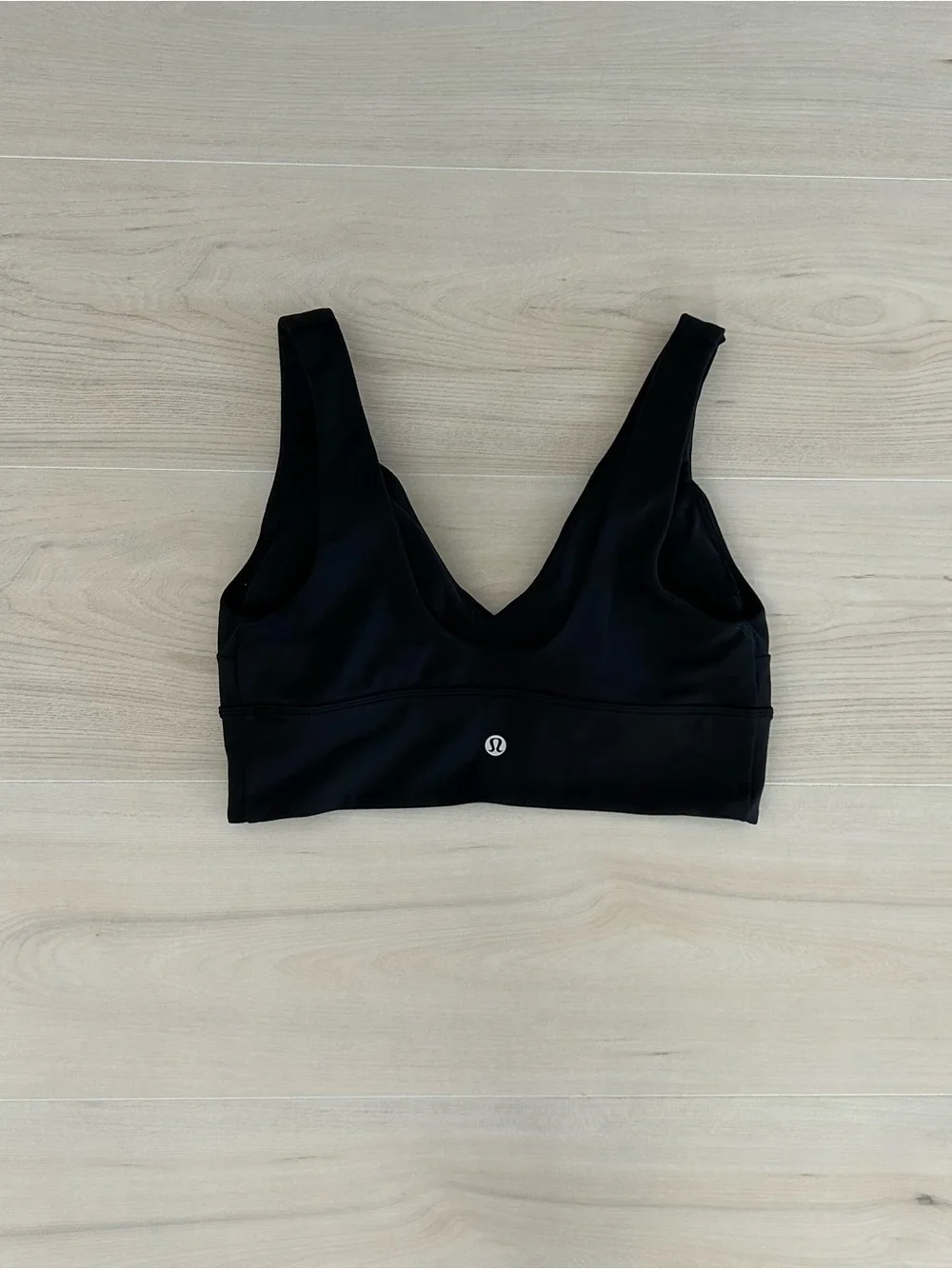 black lululemon align v neck sports bra